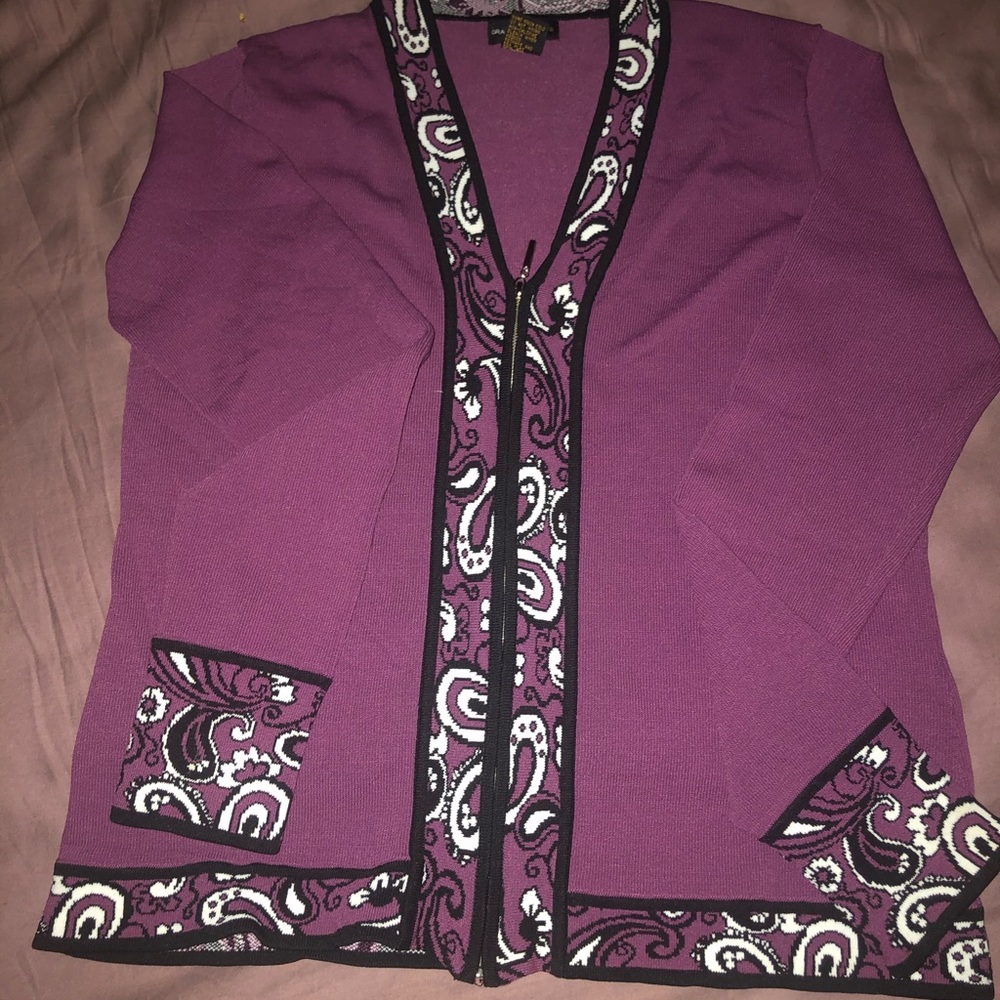Grace Dane Lewis long sleeves sweater, size Med.